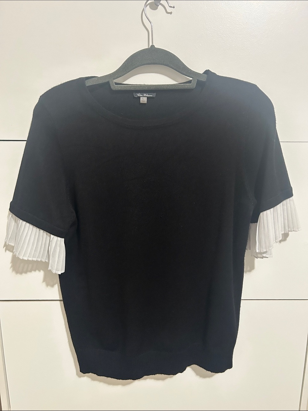 Valerie Stevens Black Short-Sleeve Top with White Pleated Sleeve Trim